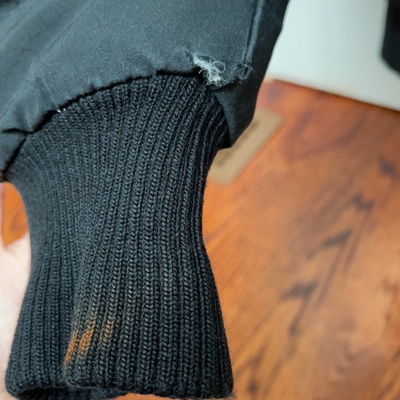 ✨HOST PICK✨Canada goose chilliwack bomber ✨ - Picture 4 of 14